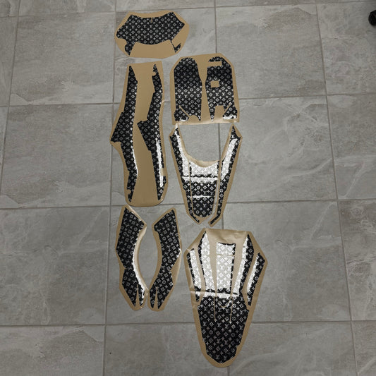 LV patern Ultrabee Decals kit